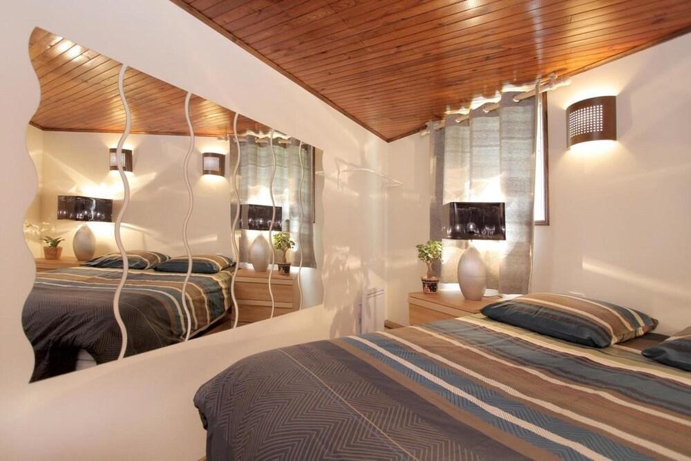 อพาร์ตเมนต์ เลอ ดิอาม็อง Apartment เลส์เดอซาลป์ ภายนอก รูปภาพ